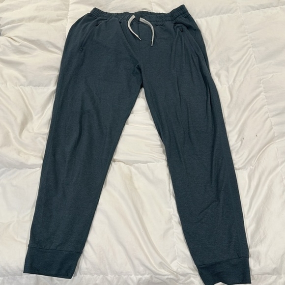 Vuori Ponto Performance Jogger - Picture 2 of 3